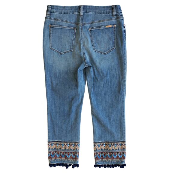 CHICOS SO Slimming Girlfriend Crop Embroidered Pompom Jeans Size .5 / 6 - Picture 3 of 7